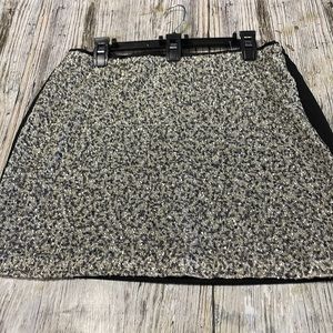 Chelsea & Violet Black & Gold Sequin Short Pencil